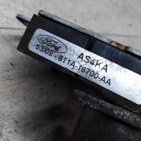 zamok-kapota-ford-transit-connect-art-29301-big-1