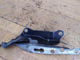 petlia-kapota-levaia-volvo-xc90-art-30099