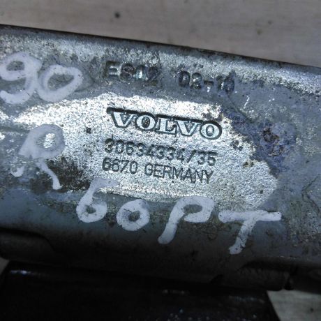 petlia-kryski-bagaznika-pravaia-volvo-xc90-art-30213-big-2