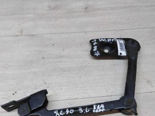 petlia-kryski-bagaznika-levaia-volvo-xc90-art-30322