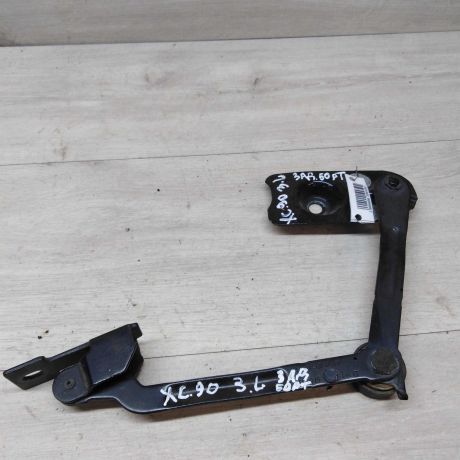 petlia-kryski-bagaznika-levaia-volvo-xc90-art-30322-big-0