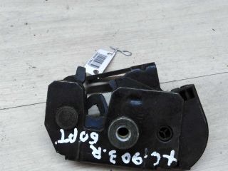 zamok-zadnei-pravoi-kryski-bagaznika-borta-volvo-xc90-art-30325