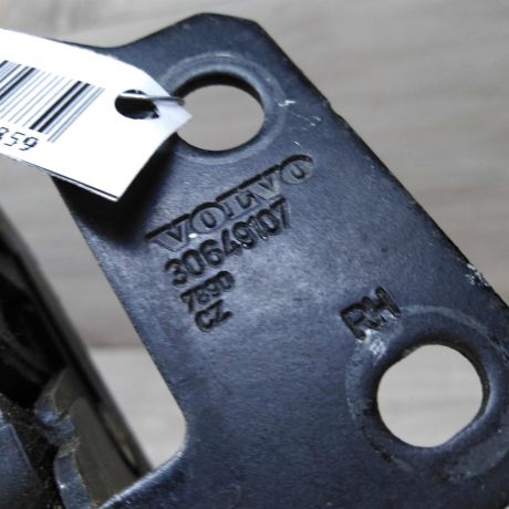 zamok-zadnei-pravoi-kryski-bagaznika-borta-volvo-xc90-art-30325-big-1