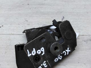 zamok-zadnei-levoi-kryski-bagaznika-borta-volvo-xc90-art-30326