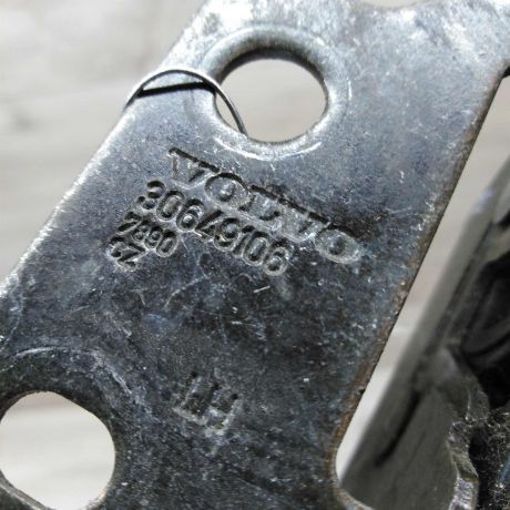 zamok-zadnei-levoi-kryski-bagaznika-borta-volvo-xc90-art-30326-big-1