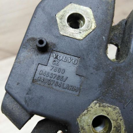 zamok-kapota-volvo-s80-art-30331-big-1
