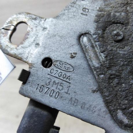 zamok-kapota-ford-focus-1-rest-art-30759-big-1