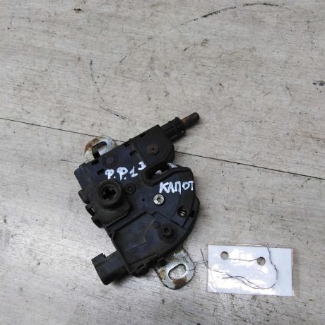 zamok-kapota-ford-focus-1-rest-art-30759-big-0