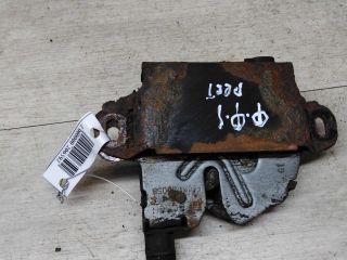 zamok-kapota-ford-focus-1-rest-art-31229