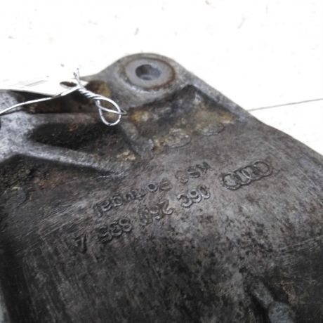 zamok-kapota-ford-focus-1-rest-art-31229-big-1