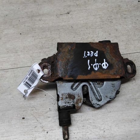 zamok-kapota-ford-focus-1-rest-art-31229-big-0