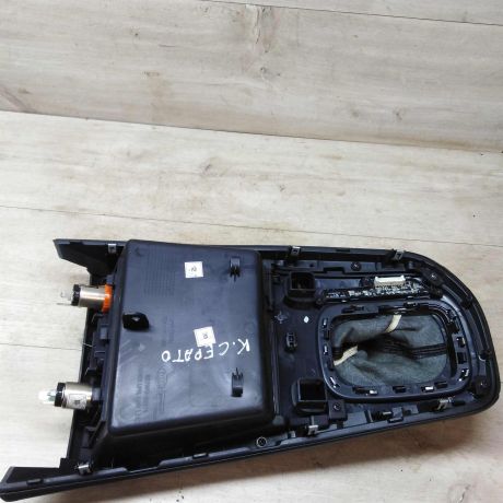 rukoiatka-cexol-konsol-kia-cerato-2-art-31910-big-2
