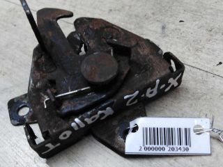 zamok-kapota-hyundai-accent-2-art-32134