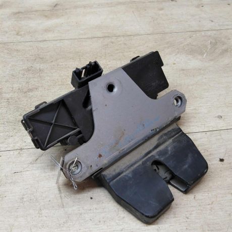 zamok-bagaznika-xetcbek-kupe-ford-focus-2-do-rest-art-32225-big-2