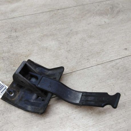 zamok-kapota-renault-megane-2-art-32233-big-0