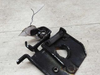 zamok-kapota-renault-megane-2-art-32390