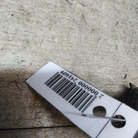 zamok-kryski-bagaznika-volkswagen-touareg-rest-art-33056-big-2