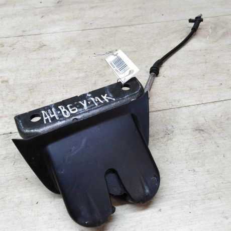 zamok-kryski-bagaznika-audi-a4-b6-8e-universal-art-33523-big-0