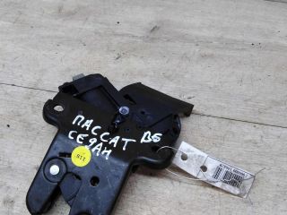 zamok-kryski-bagaznika-sedan-volkswagen-passat-b6-art-33652