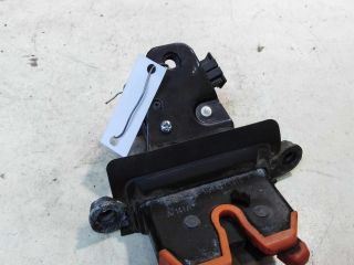 zamok-bagaznika-skoda-octavia-tour-xetcbek-art-34379