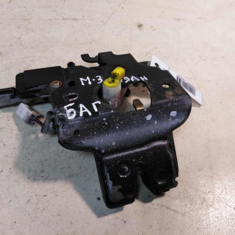 zamok-bagaznika-mazda-3-bk-sedan-mkpp-16i-art-34962-big-0