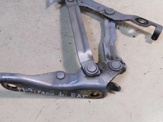 petlia-kryski-bagaznika-levaia-mazda-3-art-35022