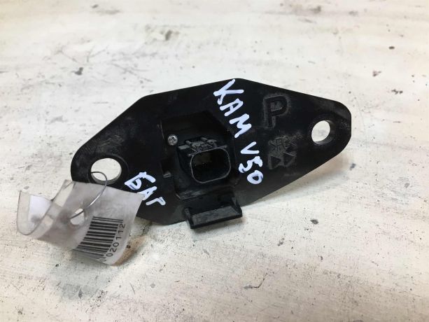 zamok-bagaznika-otvetnaia-cast-fiksator-toyota-camry-v50-art-36514-big-0