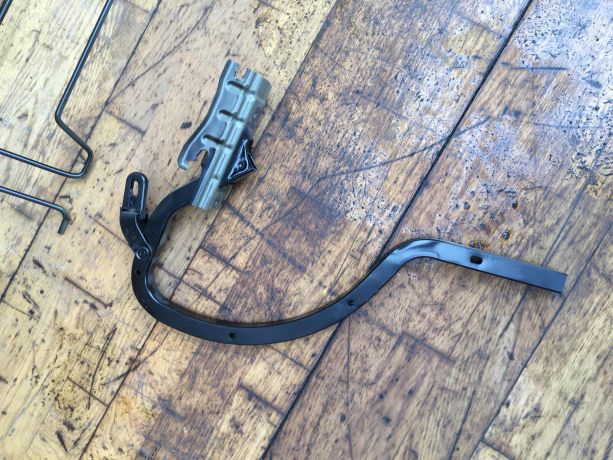 petlia-kryski-bagaznika-toyota-camry-v50-art-36753-big-1