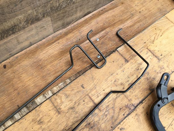 petlia-kryski-bagaznika-toyota-camry-v50-art-36753-big-3