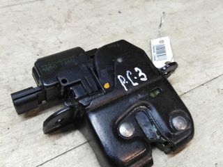 zamok-kryski-bagaznika-renault-scenic-3-art-37159