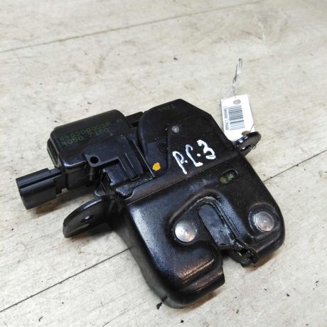 zamok-kryski-bagaznika-renault-scenic-3-art-37159-big-0