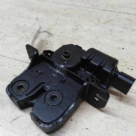zamok-kryski-bagaznika-renault-scenic-3-art-37159-big-3