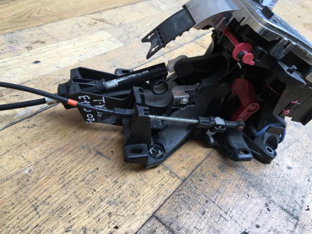 selektor-akpp-perekliuceniia-peredac-tros-toyota-corolla-ix-e120-e130-rest-xetcbek-art-37434-big-1