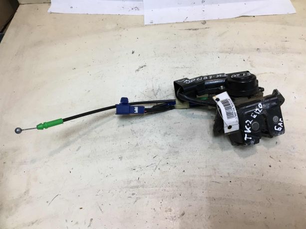 zamok-bagaznika-toyota-corolla-ix-e120-e130-rest-xetcbek-art-37471-big-0