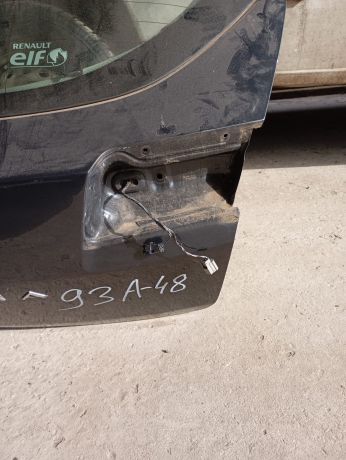 kryska-bagaznika-renault-laguna-08-g-xetcbek-art-38384-big-1