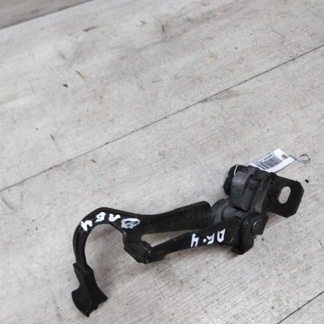 zamok-kapota-audi-80-b4-art-38931-big-1