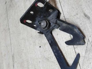 zamok-kapota-audi-80-b3-art-38954