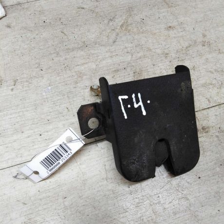 zamok-kryski-bagaznika-volkswagen-golf-4-art-39556-big-0