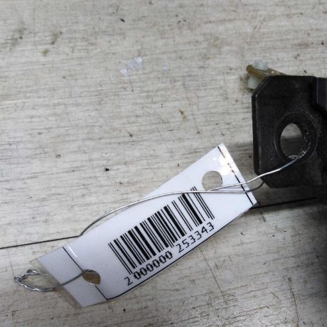 zamok-kryski-bagaznika-volkswagen-golf-4-art-39556-big-2