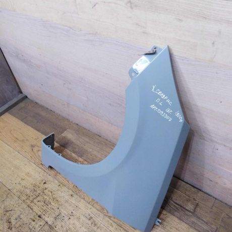 krylo-levoe-hyundai-solaris-art-41571-big-0