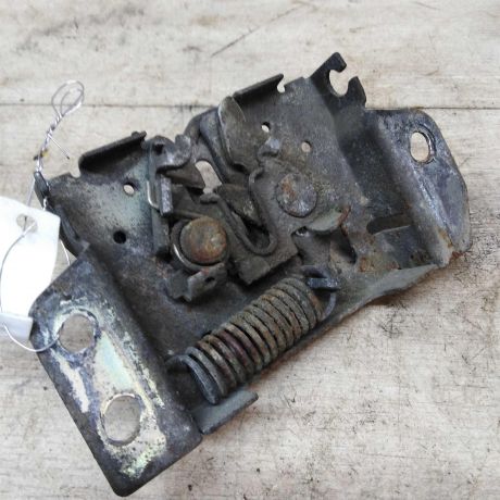 zamok-kapota-mitsubishi-lancer-10-art-41843-big-2