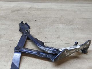 petlia-levaia-kryski-bagaznika-mitsubishi-lancer-10-sedan-art-42047