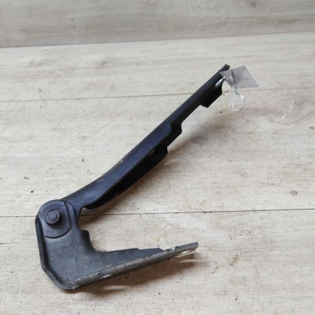 petlia-kapota-pravaia-audi-a6-c5-28-24-do-rest-art-43133-big-0