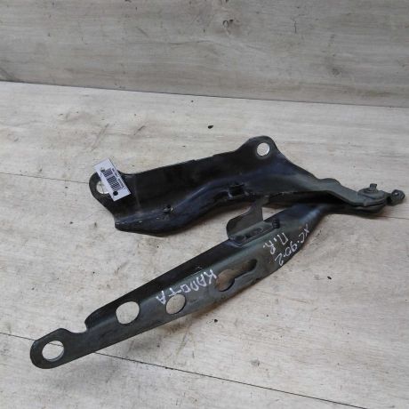 petlia-kapota-pravaia-volvo-xc90-rest-art-43569-big-0