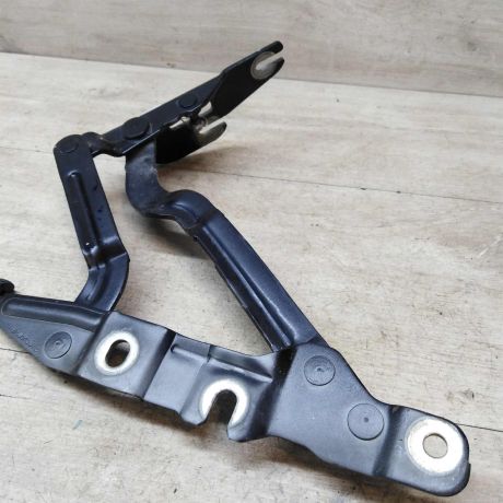 petlia-bagaznika-levaia-sedan-audi-a6-c5-do-rest-art-43915-big-1