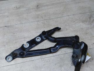 petlia-bagaznika-pravaia-sedan-audi-a6-c5-do-rest-art-43916