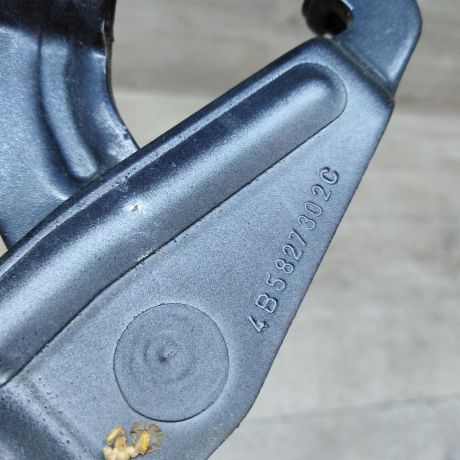 petlia-bagaznika-pravaia-sedan-audi-a6-c5-do-rest-art-43916-big-4