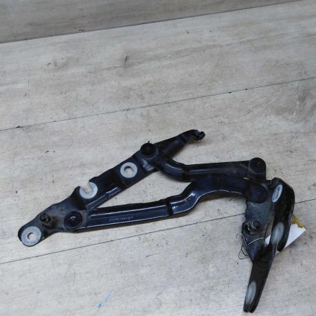 petlia-bagaznika-pravaia-sedan-audi-a6-c5-do-rest-art-43916-big-0