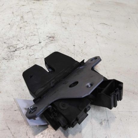 zamok-bagaznika-universal-ford-focus-3-rest-17gv-art-44357-big-1