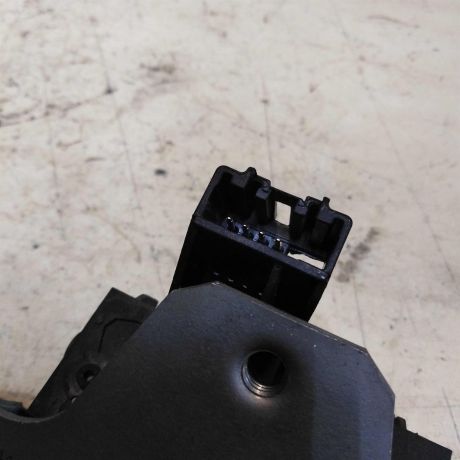zamok-bagaznika-universal-ford-focus-3-rest-17gv-art-44357-big-4